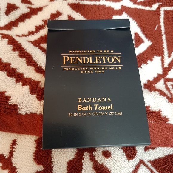 **Pendleton Woolen Mills Bandana  Bath Towel - Picture 11 of 11